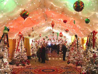New Orleans Fairmont Hotel Lobby Christmas Decorations